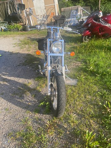 Suzuki Intruder 2