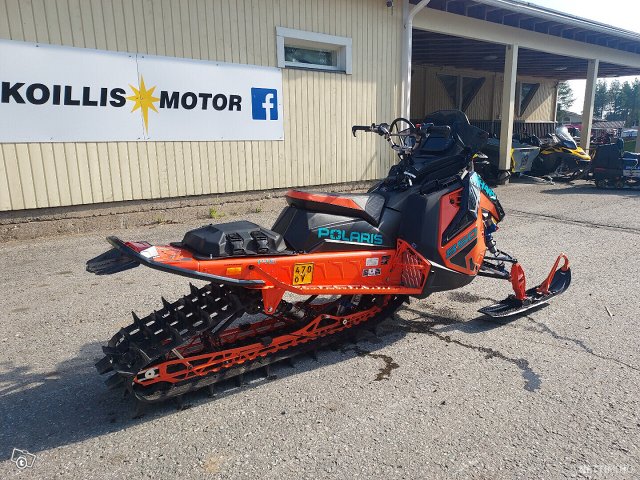 Polaris RMK 8