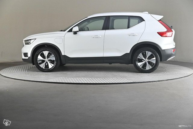 Volvo XC40 4