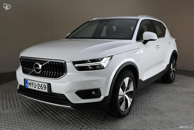 Volvo XC40 12