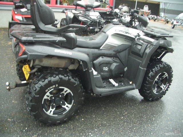 Cfmoto cforce 8