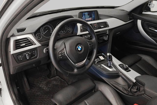 BMW 320 15