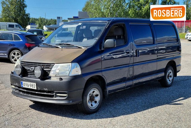 Toyota Hiace 2