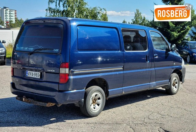 Toyota Hiace 4