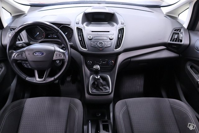 Ford Grand C-Max 13