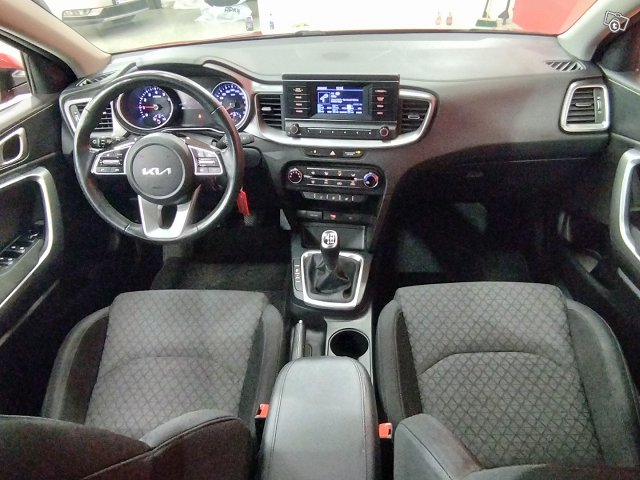 KIA CEED 9