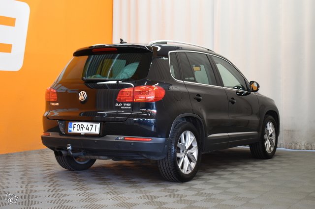 Volkswagen Tiguan 8