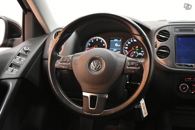 Volkswagen Tiguan 14