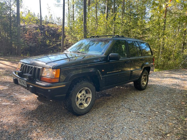 Jeep Grand Cherokee 1