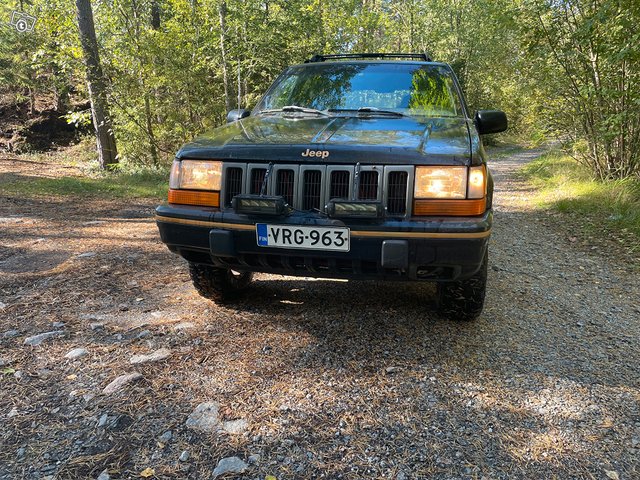 Jeep Grand Cherokee 2