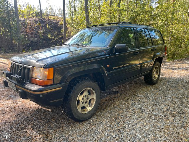 Jeep Grand Cherokee 11