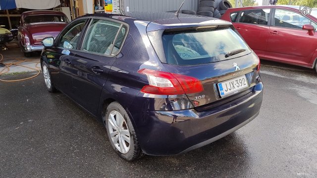 Peugeot 308 5