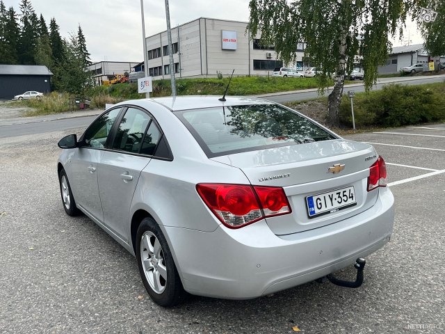 Chevrolet Cruze 5