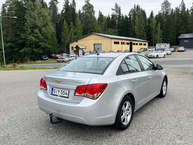 Chevrolet Cruze 7