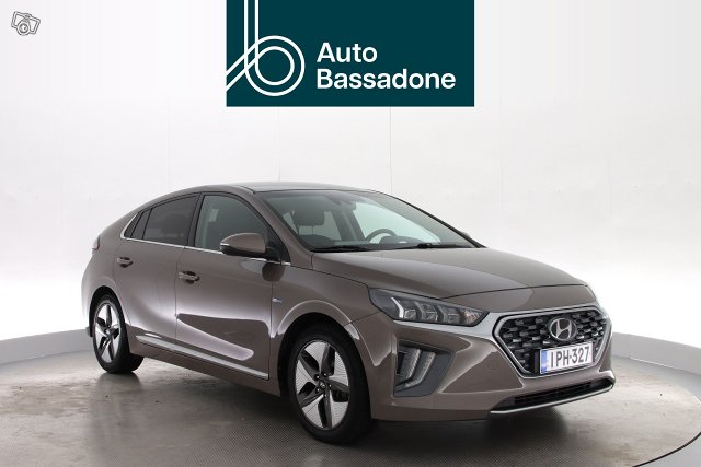 HYUNDAI IONIQ Hybrid 1