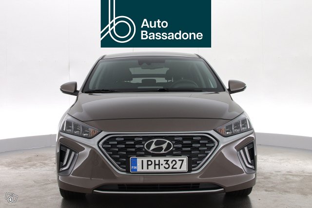 HYUNDAI IONIQ Hybrid 2