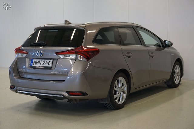 Toyota Auris 6