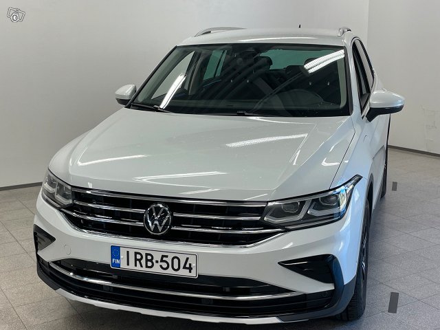 VOLKSWAGEN Tiguan 2