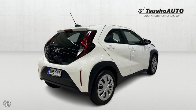 Toyota Aygo X 5