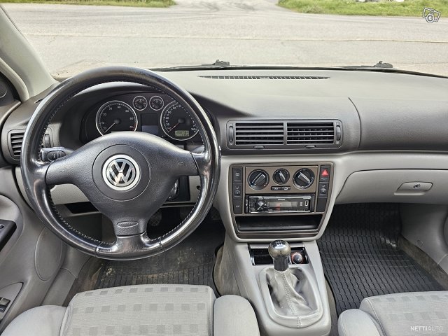 Volkswagen Passat 12