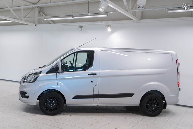 FORD TRANSIT CUSTOM 8