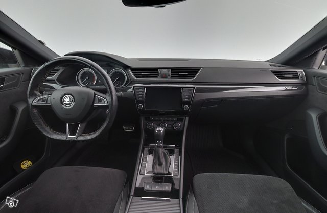 Skoda Superb 11