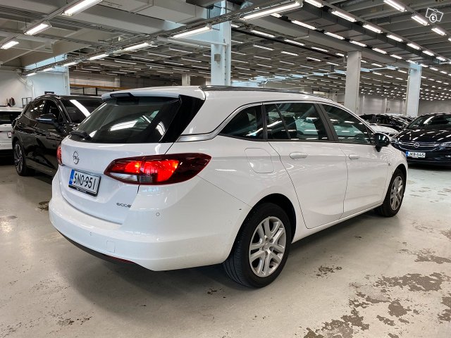 Opel Astra 6