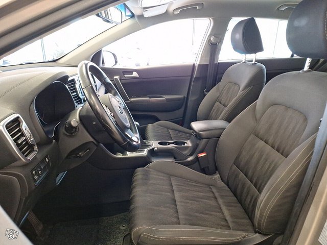 Kia Sportage 9