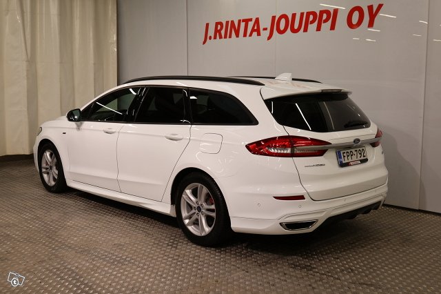 Ford Mondeo 5