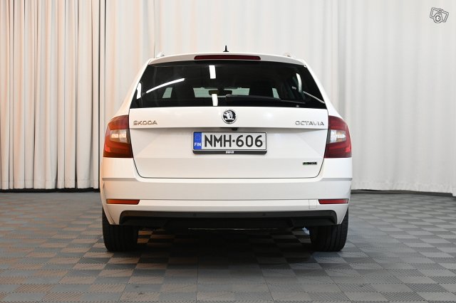 Skoda Octavia 6