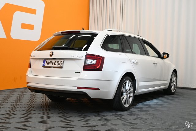 Skoda Octavia 7