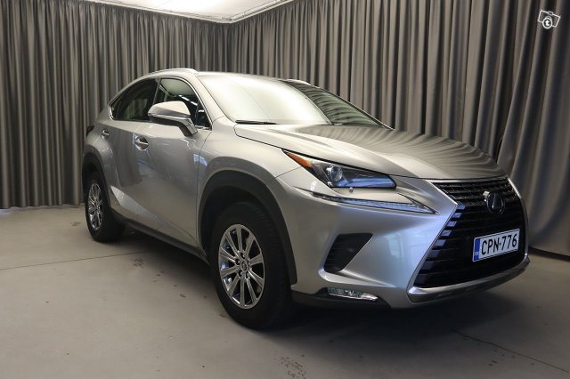 Lexus NX 20