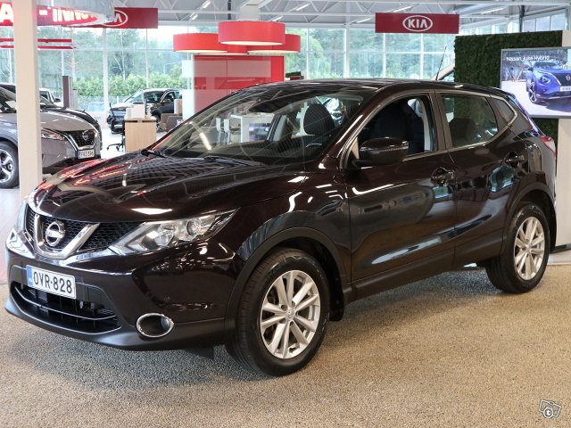 NISSAN Qashqai 1