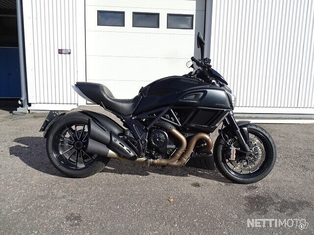 Ducati Diavel 2