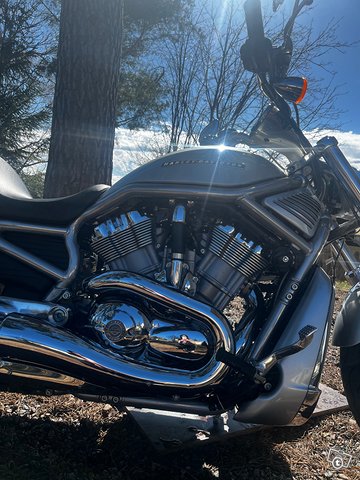 Harley Davidson V-Rod 1