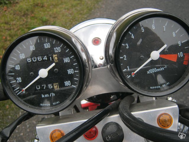 Honda cm 400 S 8