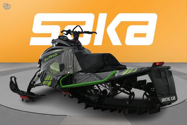 Arctic Cat M8000 6