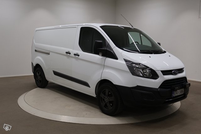 Ford Transit Custom 3