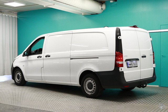 Mercedes-Benz Vito 4