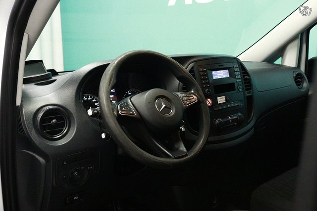 Mercedes-Benz Vito 10