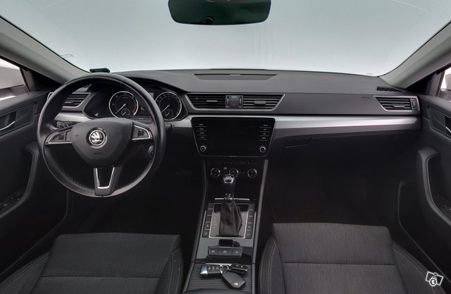 Skoda Superb 11