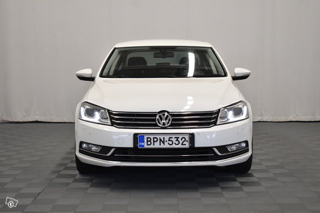 Volkswagen Passat 2