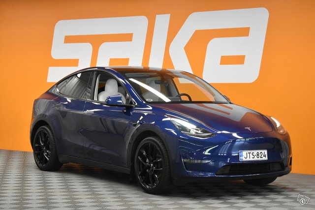 Tesla Model Y 1