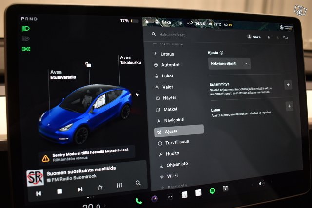 Tesla Model Y 24