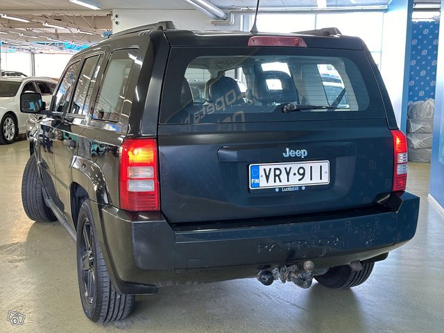 Jeep Patriot 12