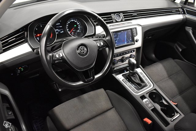 Volkswagen Passat 14