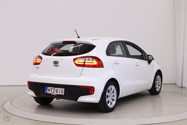 Kia RIO 5