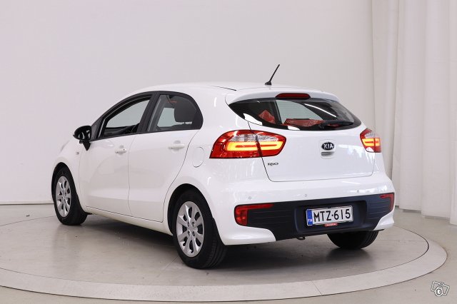 Kia RIO 7