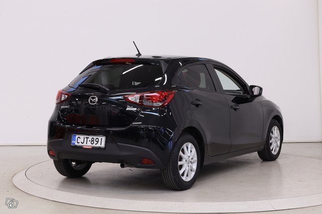 Mazda 2 5