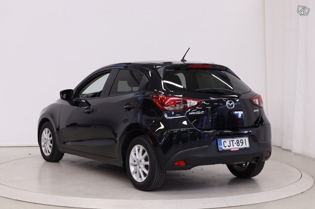 Mazda 2 7